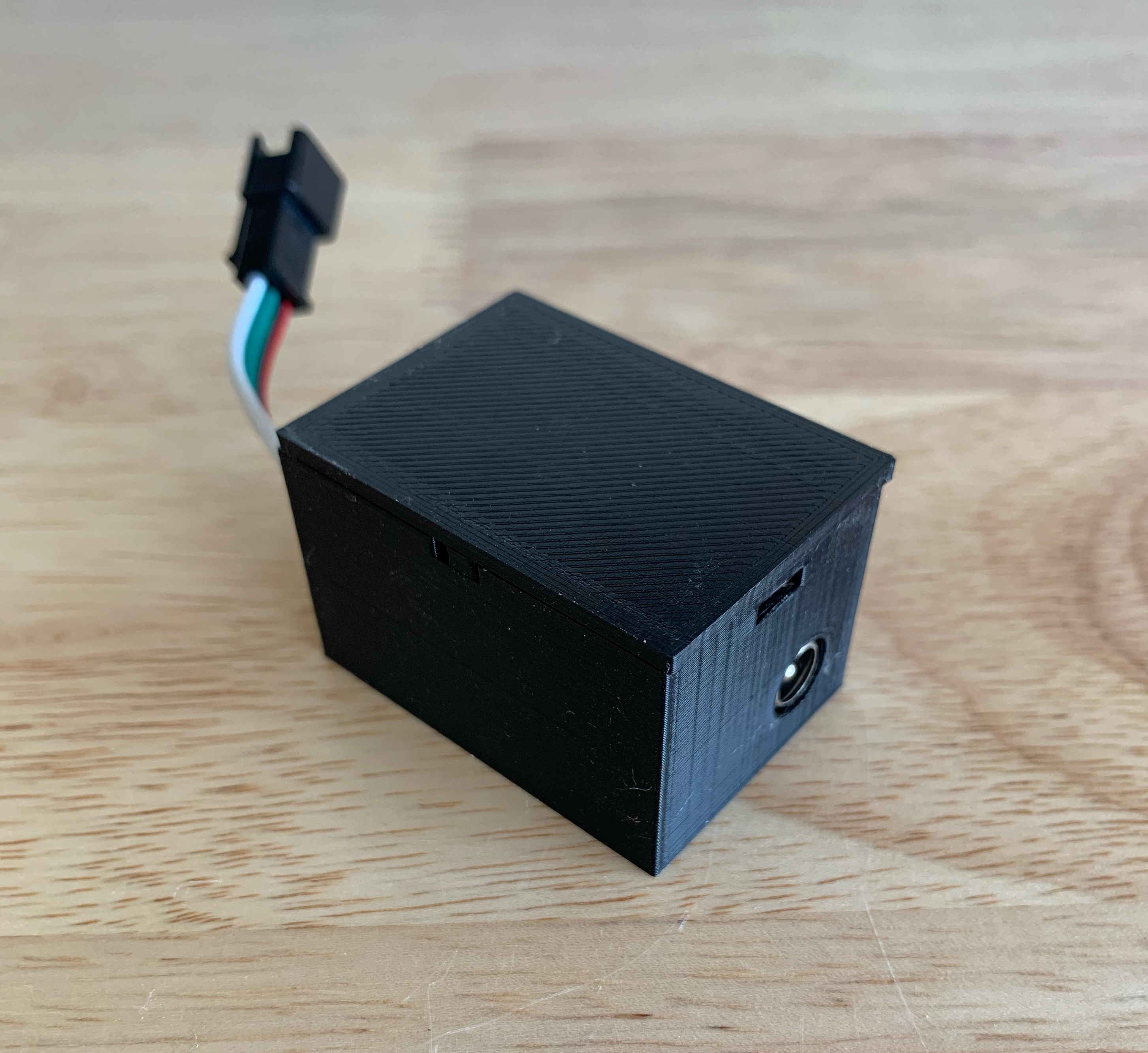 Pre-soldered D1 Mini in 3d printed enclosure with top and barrel connector power